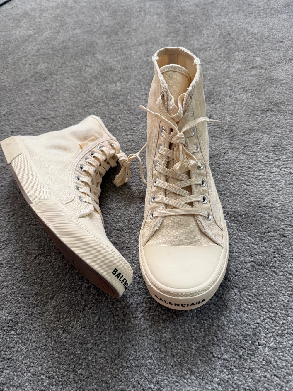 Size 42 - Balenciaga Paris High Top Sneakers cream/White Distressed Canvas - Picture 6 of 9